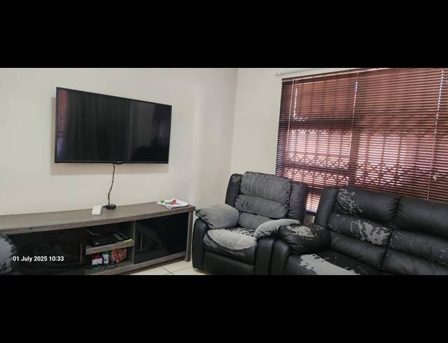 3 BEDROOM TOWNHOUSE FOR SALE IN WATERVAL EAST